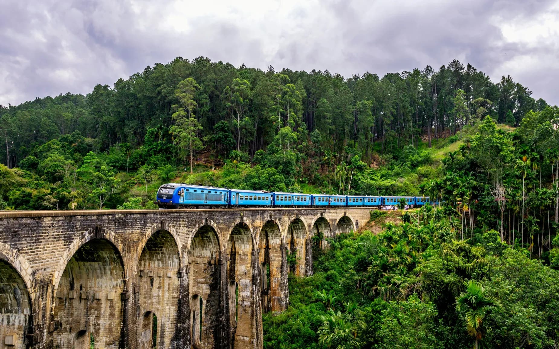 Train travelling through the Sri Lankan hill country